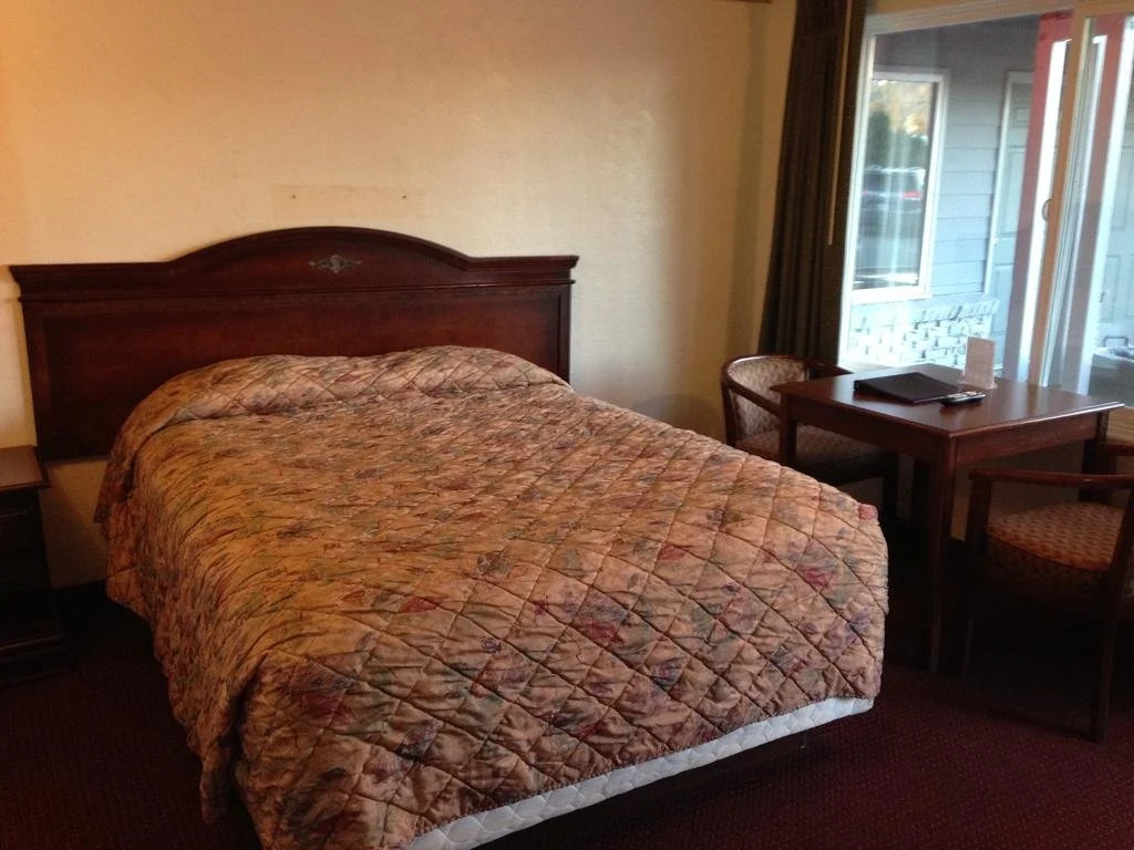 Villa West Motel