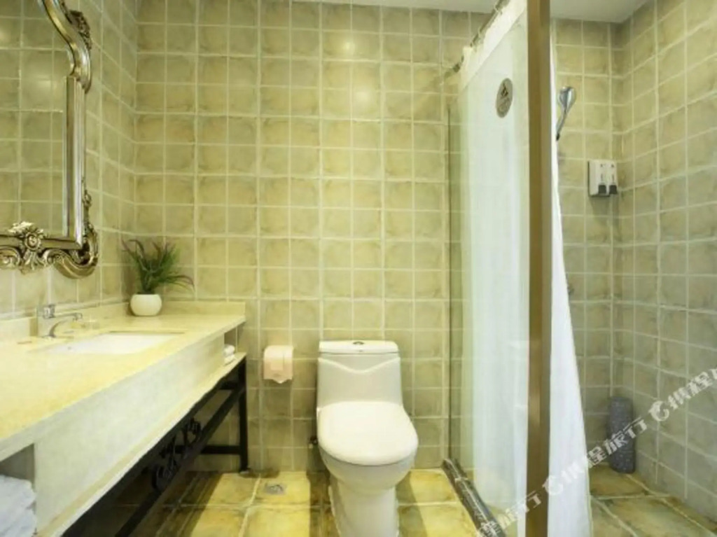 Baoli Xiangxun Theme Hotel
