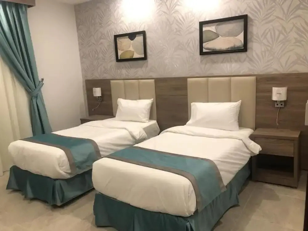 Demure -Razin Serviced Apartments