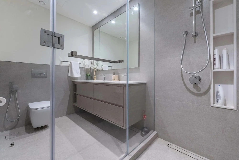 One Lux Stay Grande Signature Residences