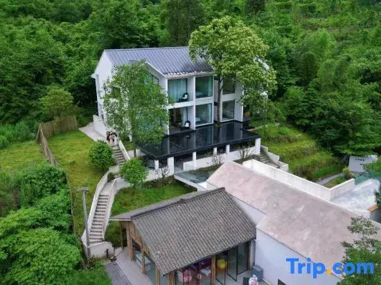 SeeMountain Hostel