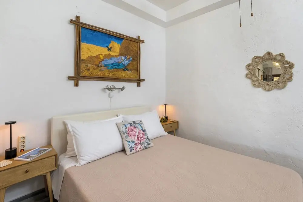 Aegean View - Seaside Apartment in Syros