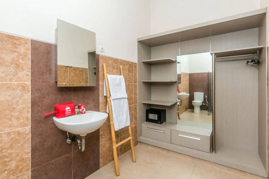ZEN Rooms Denpasar Padang Mekar
