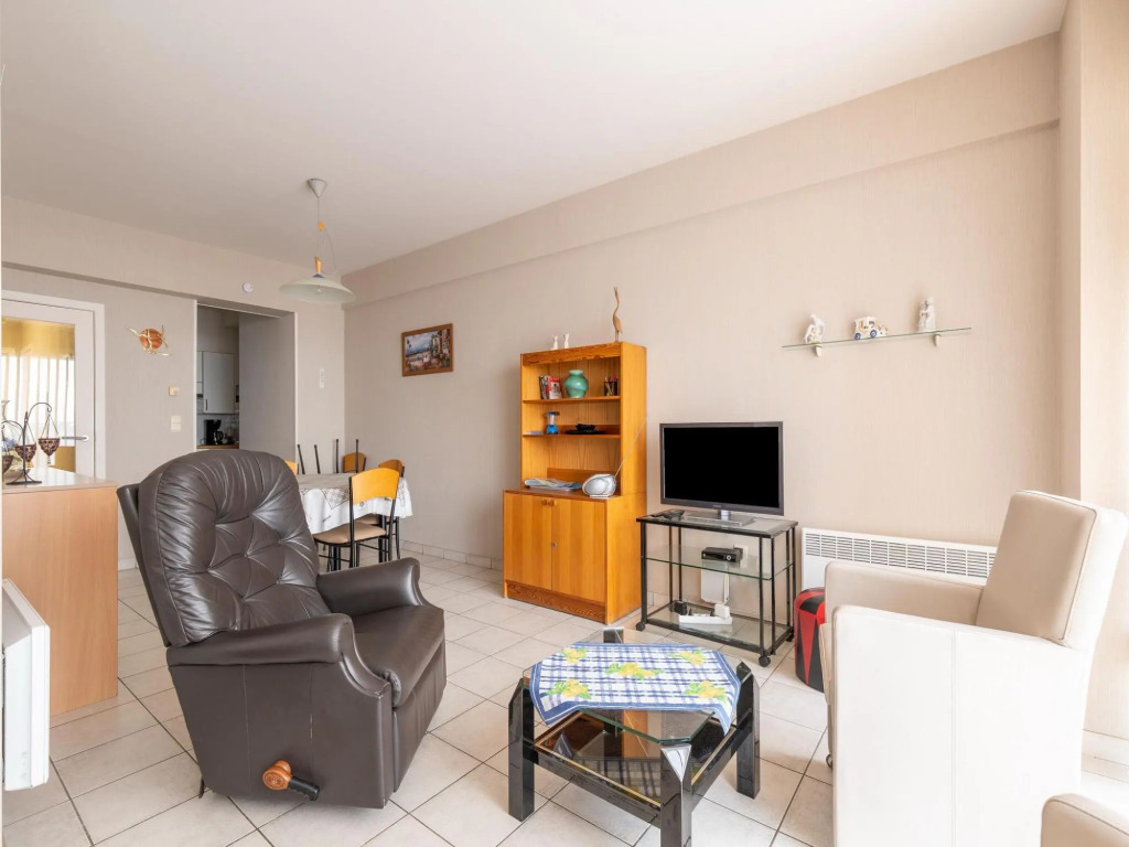 Snug apartment in Blankenberge with sea-views