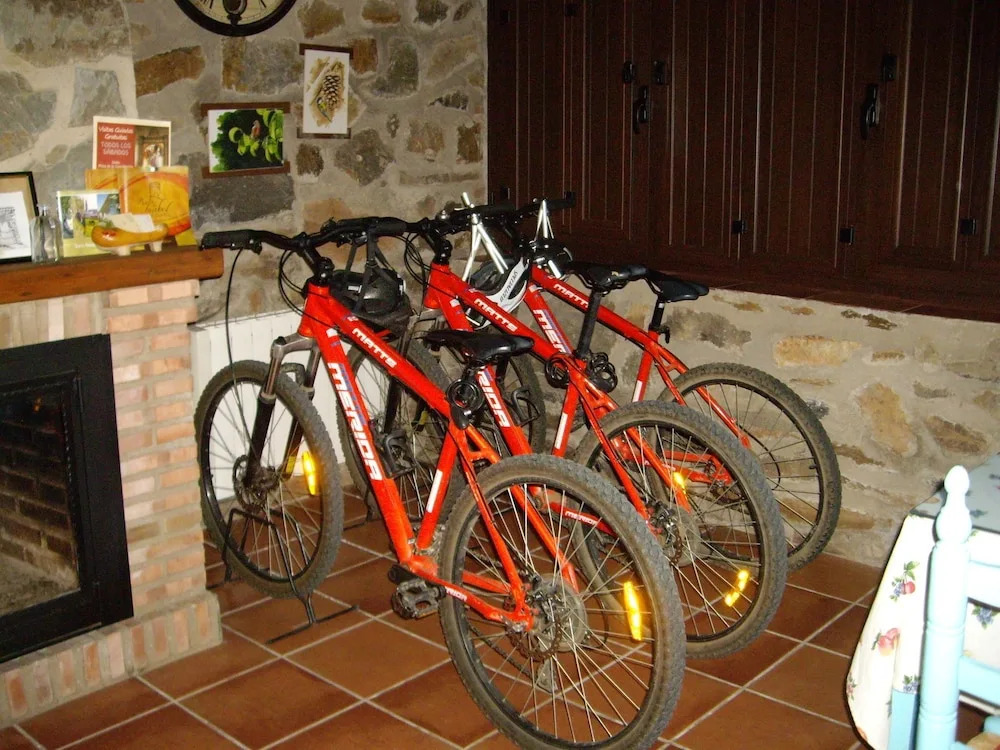 Comfy Farmhouse in Valencia de Alcántara With Pool