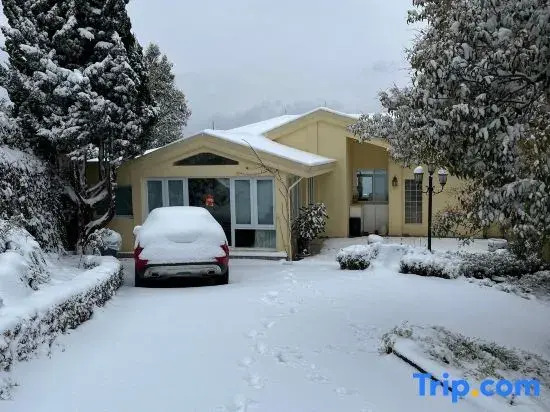 Lakeside Kafka Golf Holiday Villa