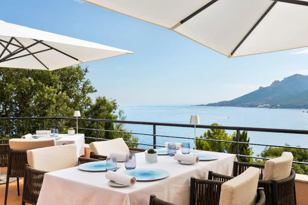 Tiara Yaktsa Côte d'Azur