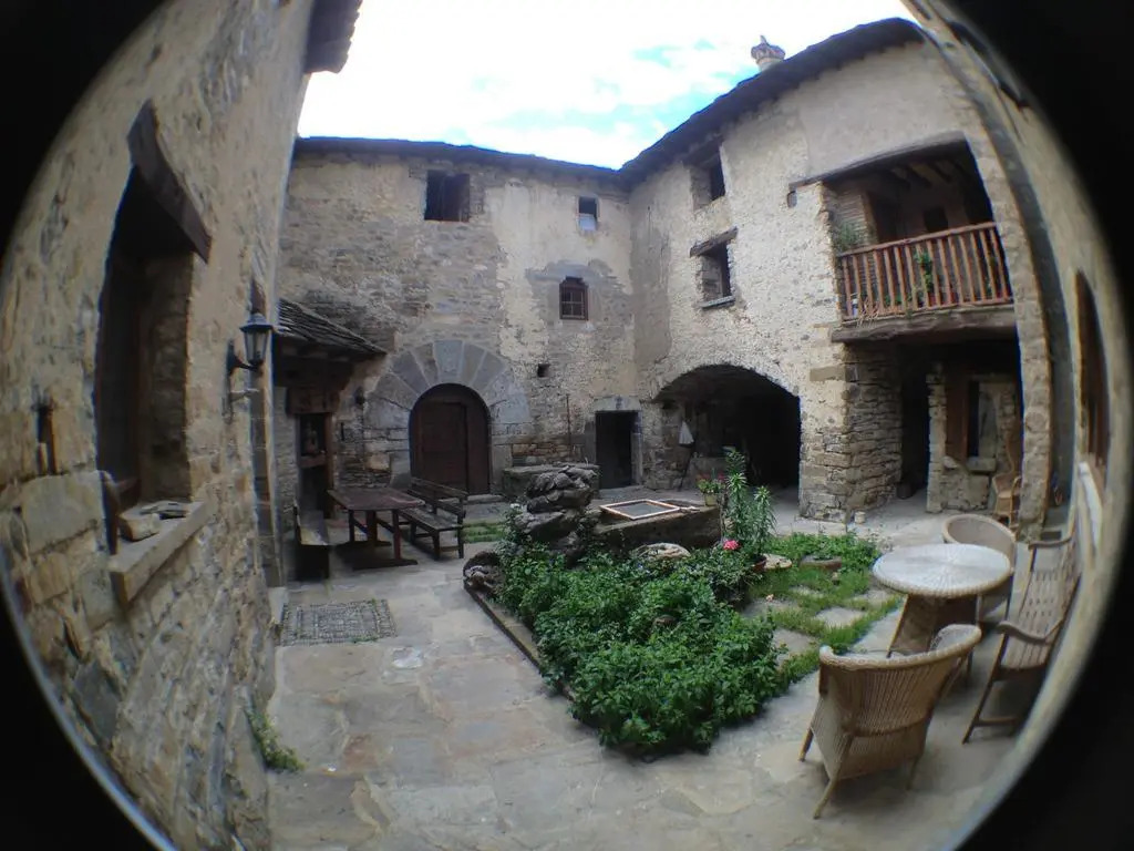 Casa Mur de Alujan
