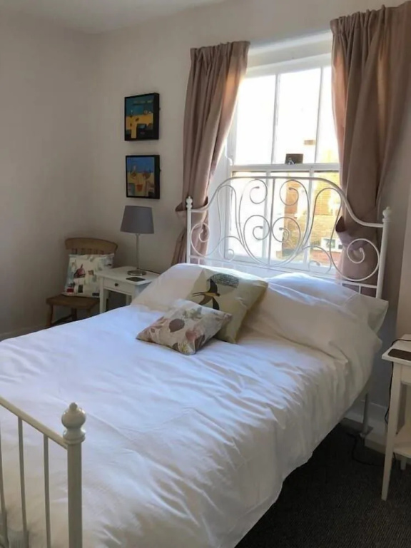 Cinque Ports Retreat (Old Town- Hastings)