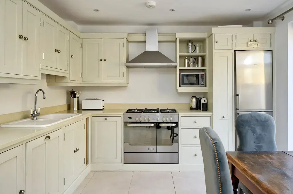 Stunning 3 bed Home With Garden - Wandsworth