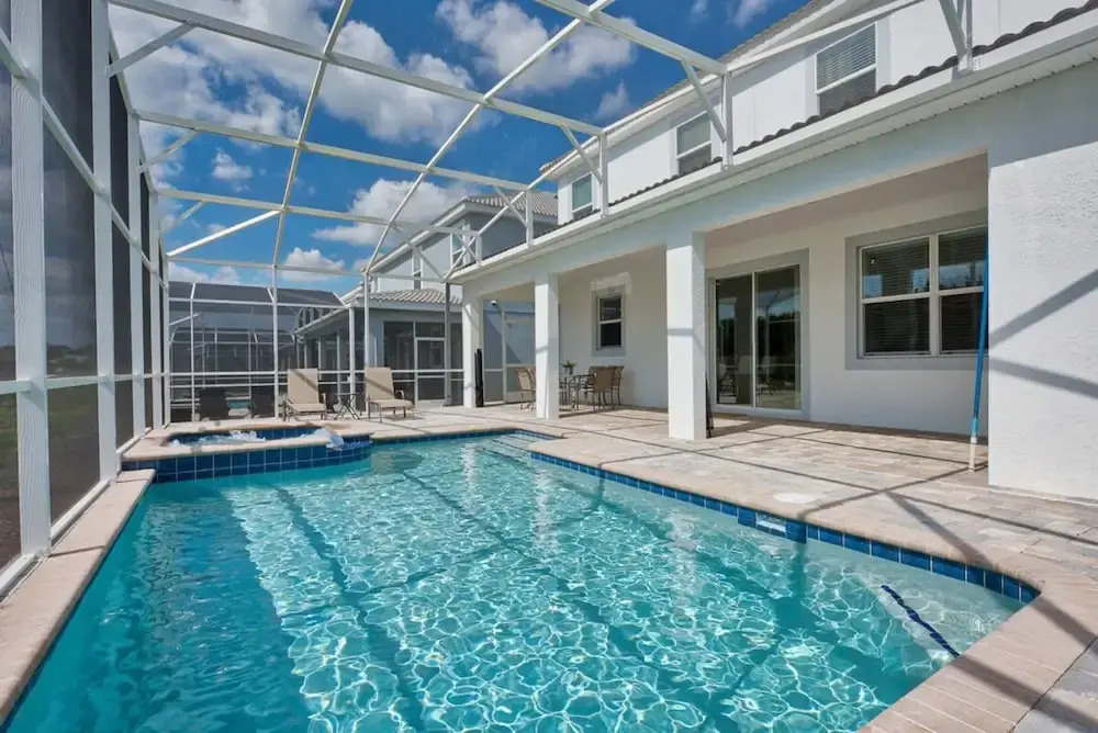 Private Pool Modern Elegance Ideal Locale