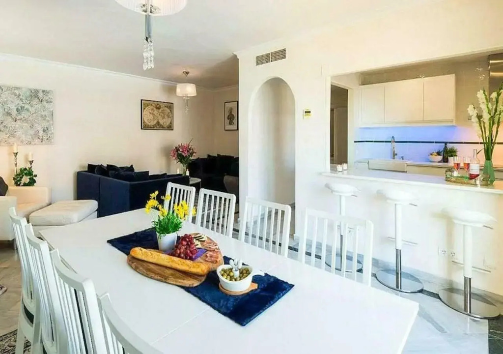 ✰ Luxurious 5 Bedroom PENTHOUSE. Sea Views. Hot Tub. BBQ. Golden Mile