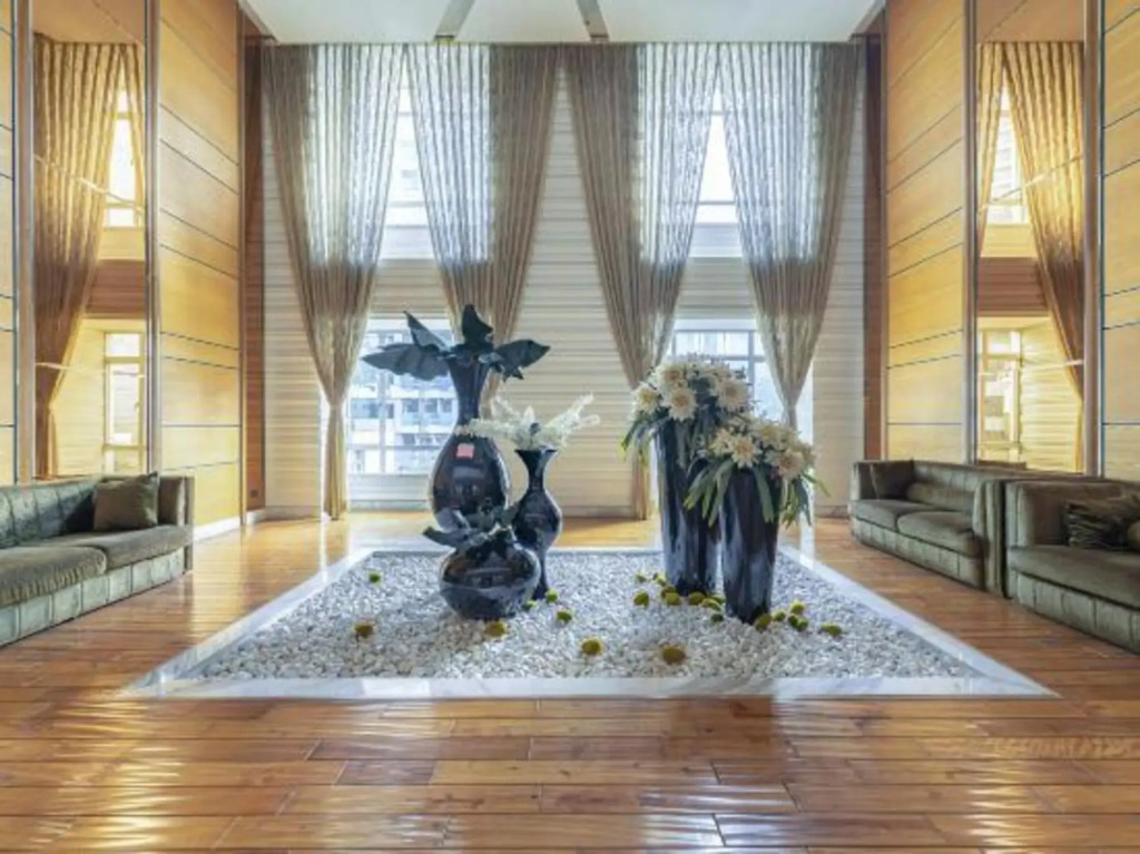 Kingdom Hotel