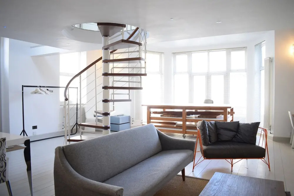 Spacious 1 Bedroom Apartment Near Clapham Junction