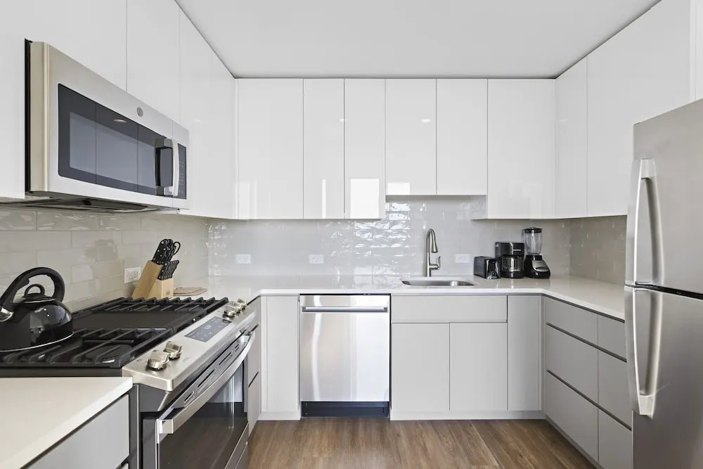 Global Luxury Suites in White Plains