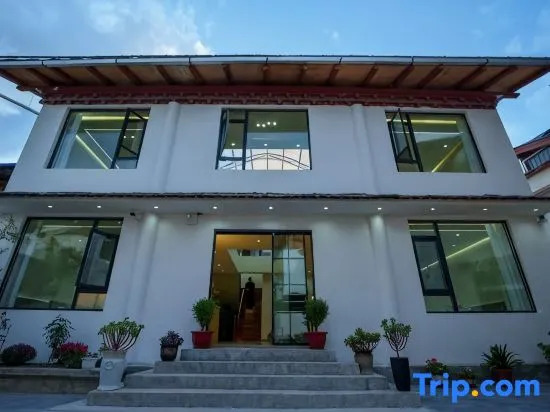 Shang Ri-La Sarong Bie Yuan Homestay