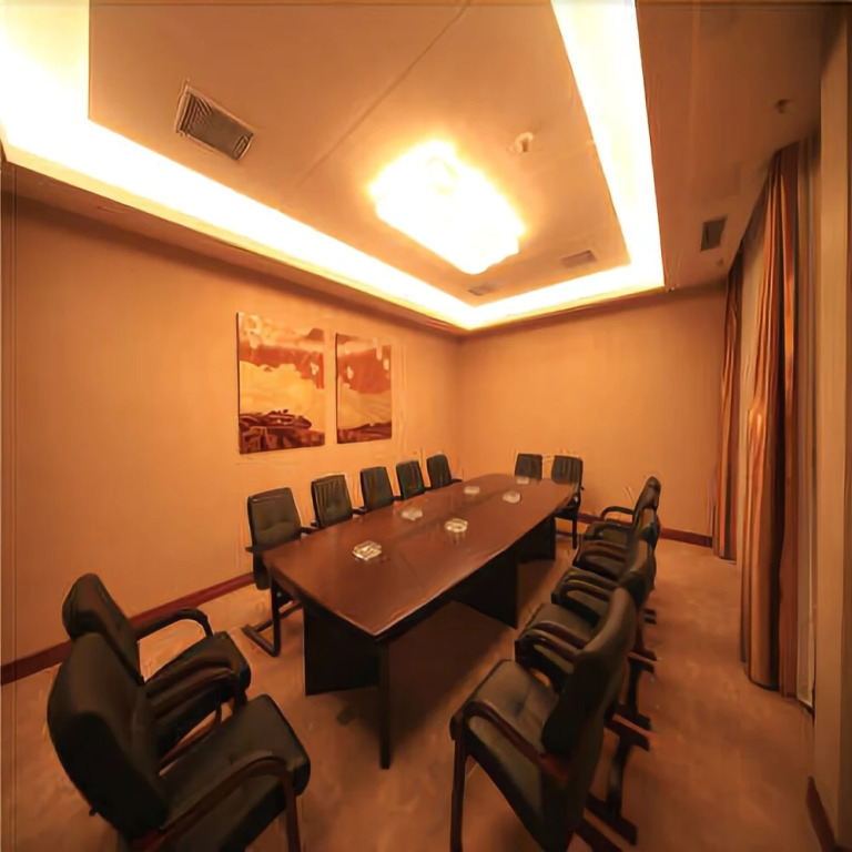Lianfeng Hotel