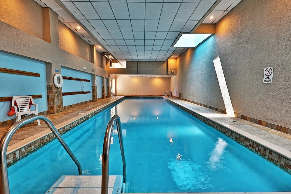 "roomy" Mountain Green 3BR Condo w/ Amenities 3b14