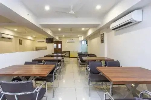Virat Hotel And Restaurant by OYO Rooms