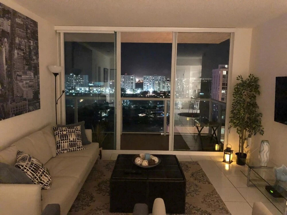 Sunny Isles 2 Bedroom