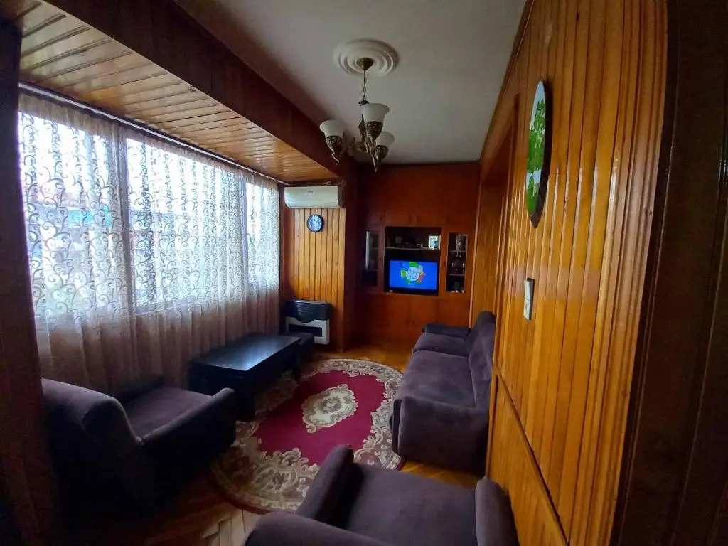 Apartment Rustaveli 162