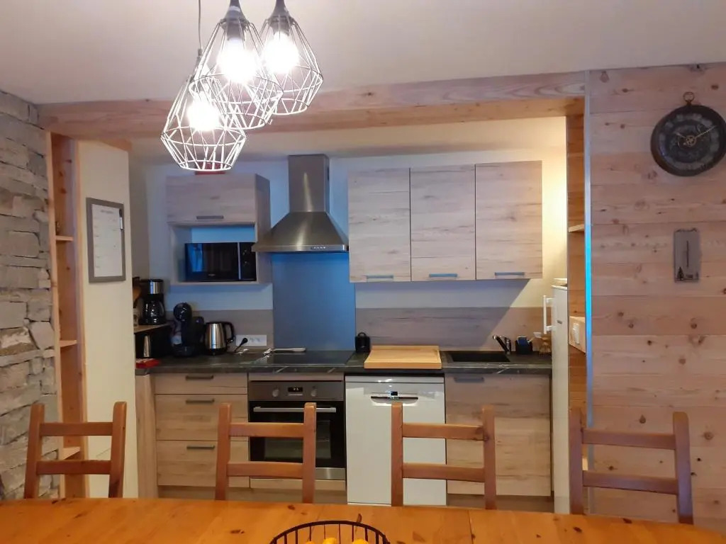 Appartement chaleureux avec wifi de 10 personnes à Val-Cenis