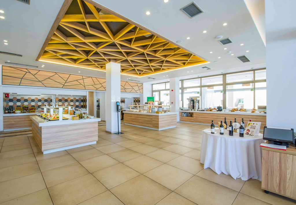 Kiani Beach Resort Family All Inclusive