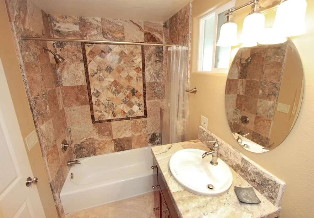 111 E Edgewater Dar 3 Bedroom Duplex