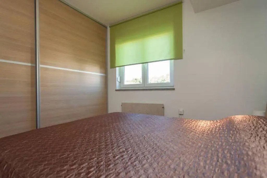 Leona Apartment