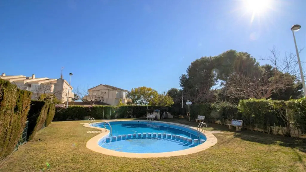 Canaret A Apartamento en segunda línea de playa Albert Villas
