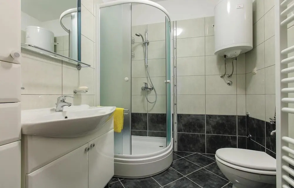 Nice Home in Podaspilje With Wifi and 2 Bedrooms