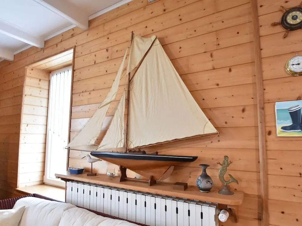 Beautiful holiday home by the sea in Penmarch