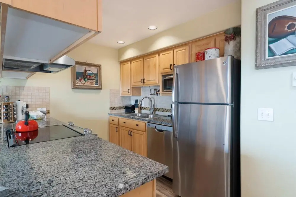Waters Edge 207