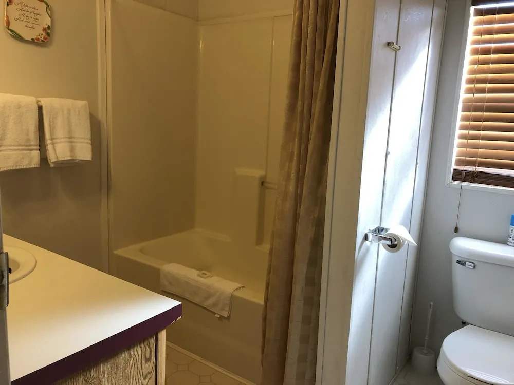 South Gate Lodges