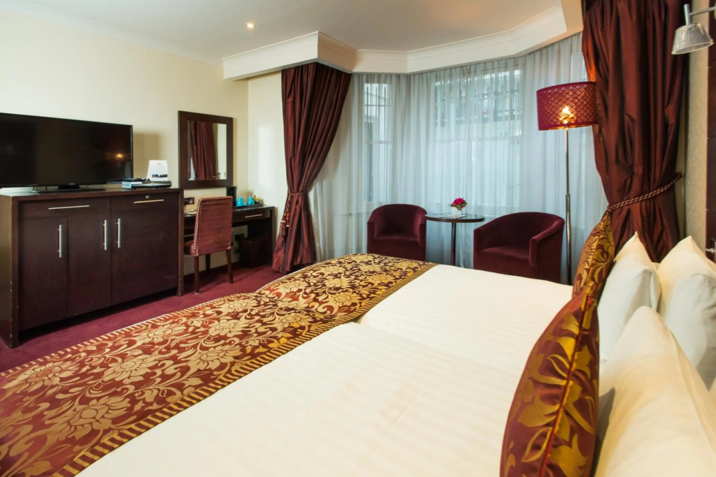 The Park City Grand Plaza Kensington Hotel