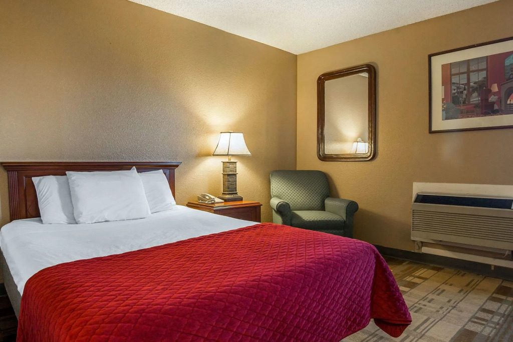 Rodeway Inn Cheyenne I-80 East