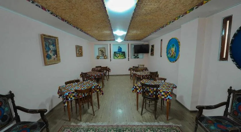 Bibi-Khanym Hotel