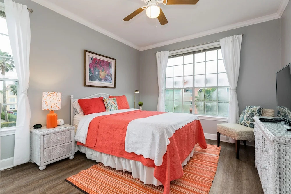 Seawall Condo Unit #626 2 Bedrooms 2 Bathrooms Condo
