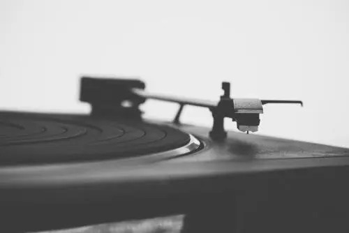 Eufonia Vinyl Friendly Apartment