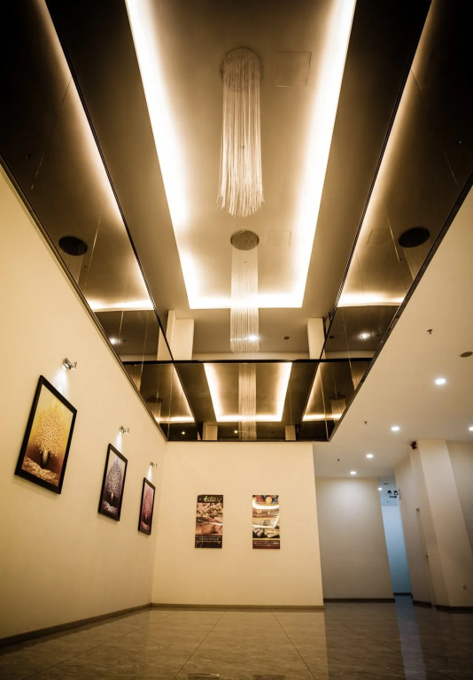 Swing & Pillows - Golden Roof Hotel Ampang, Ipoh