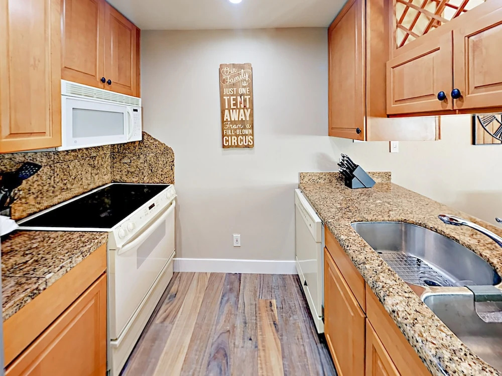 Creekside Gem #E-2 - 4 Br Townhouse