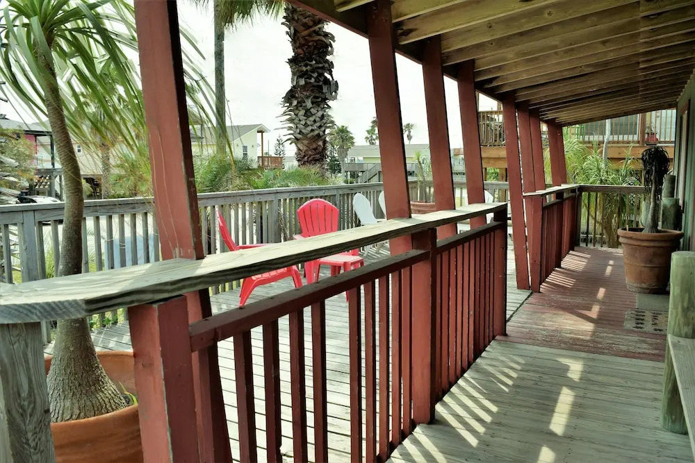 Beach House - Two Bedroom Home