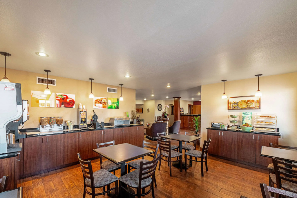 Quality Inn Three Rivers