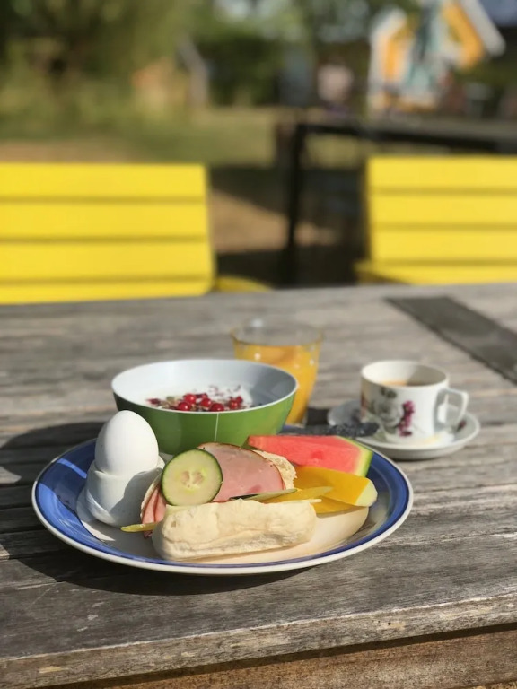Runsten Säng & Frukost