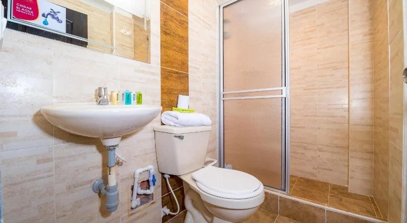 Hotel Vanguardia Real