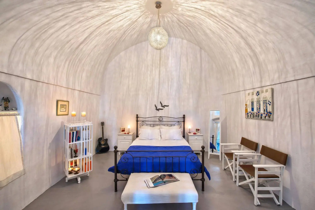 White Cave Private Villa
