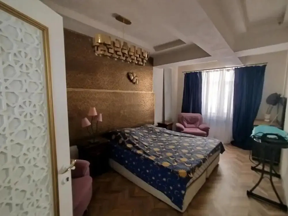 Baku Lake view 3 bedrooms apartment