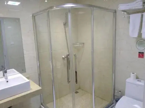 Pinghu Golden Bay Hotel