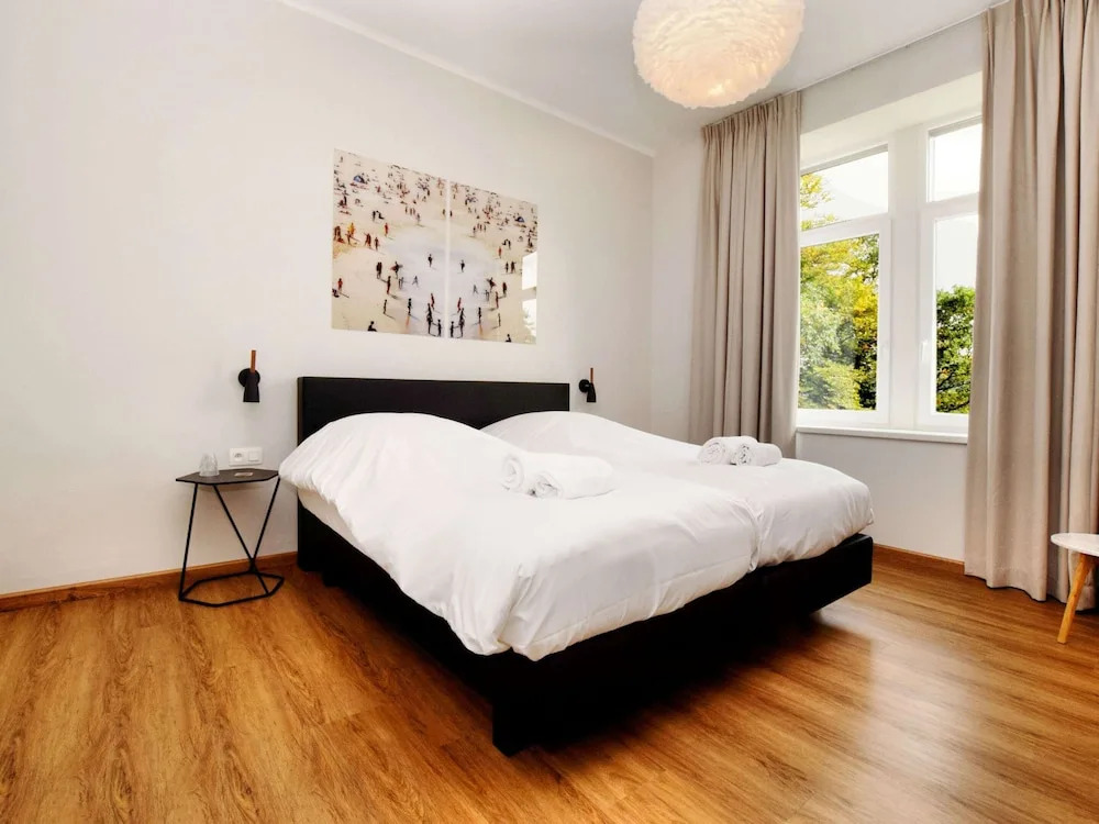 Affluent Holiday Home in Spa with Hot Tub, Garden, Sauna