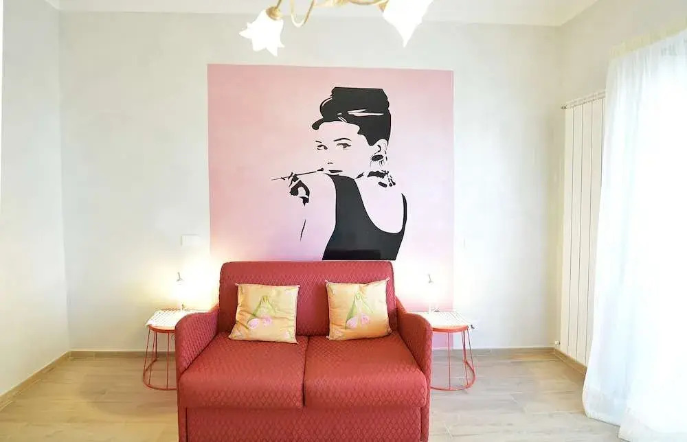 IzzHome La Signorina